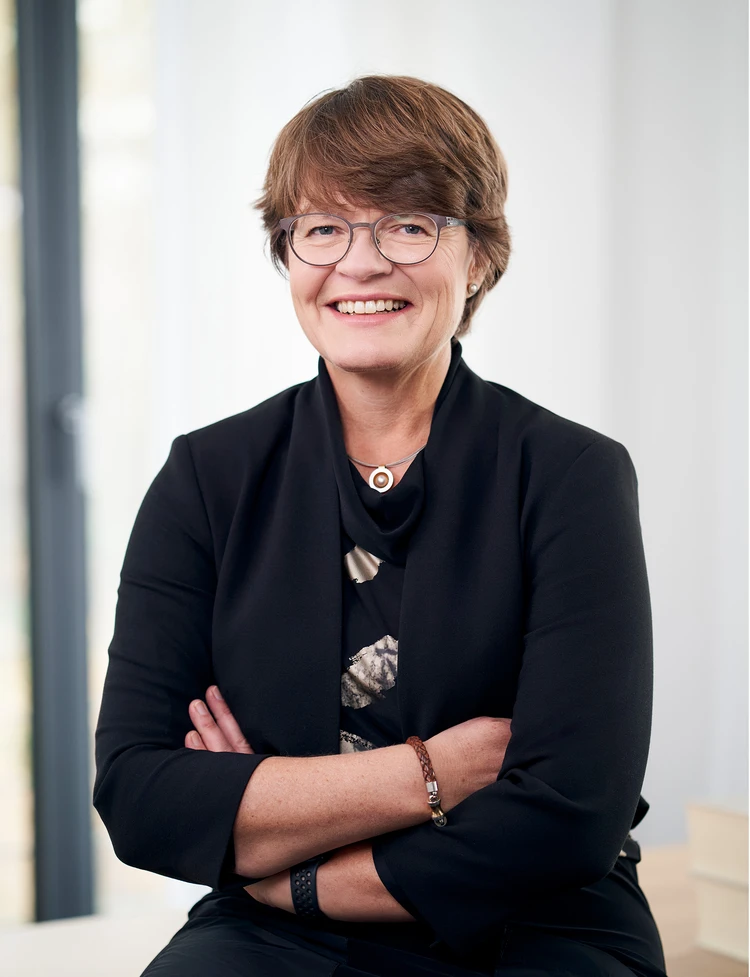 Dr. Barbara Berndt